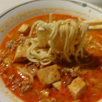 中国飯店 三田店 - 麻婆坦々麺、リフト