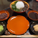 ぎおん徳屋 - ｢お抹茶の本くずもち｣と｢本わらびもち｣
      合い盛りセット¥1,350