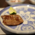 焼肉 きたん - 熟成タンの薄切り