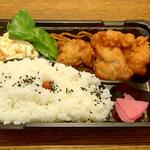 ディオ - 唐揚げ弁当 (税抜)184円 (2022.06.29)