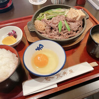 荒井屋 本店 - 平日おつとめランチ　牛鍋定食