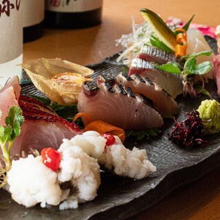 《滋味深い手作りの品々》お刺身・天ぷら・ゆば餃子まで種類豊富