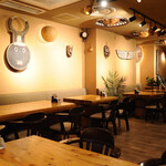 African Restaurant Calabash - 内観