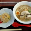 華菜樓 - とんこつラーメン＋ミニ炒飯