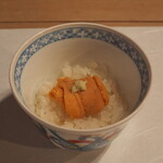 Hirosaku - ウニの飯蒸し