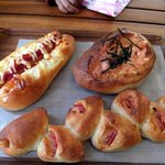 パン家アストレア - 【2013.2.16】オニオンウィンナー・200円(左上)、明太チーズ・200円(右上)、ベーコンエピ・200円(下)