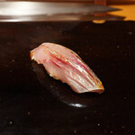 鮨 あらい - あじ