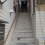 バインミー HIRO-MY - 階段を上がってすぐ