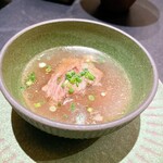 西麻布 焼肉 X - テールスープ、熱々で染みる♪