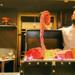 西麻布 焼肉 X - 希少部位のハラミがこんなに大きくて♡