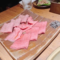 和牛とタン 焼肉 とみ 新橋本店 - 