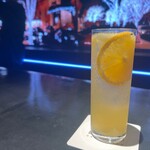 D3 Roppongi Bar Lounge - オレンジを使ったドリンクは人気メニューのひとつです。