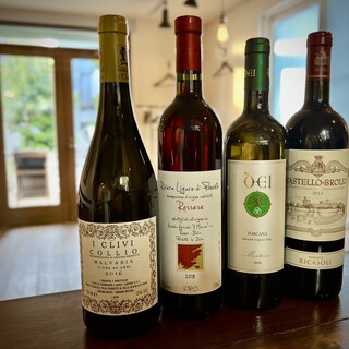為您準備了從古典的葡萄酒到天然的葡萄酒等各種葡萄酒。
