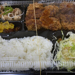 とんかつ荘 フジマル - ヘレかつ弁当　トマトソース