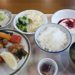 糠平館観光ホテル - 朝食。