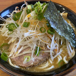 麺 まる井 - ネギ味噌ラーメン1050円 大盛 100円
