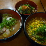 Ramen Tomo - ラーメンと半丼