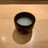 SUSHI TOKYO TEN、 新宿店 - しじみ昆布の出汁