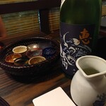 割烹 清風 - いづみ橋とおちょこ