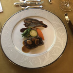 万平ホテル メインダイニングルーム - 