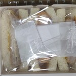 さぼてん - 料理写真:『ミックスかつサンド』(500えん)
【右】❀『ヒレ』
【中】❀『エビ』
【左】❀『チーズミルフィーユ』