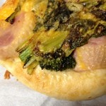 ベッカライ徳多朗 Yotsubako - フォカッチャ
                                