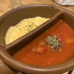 gansochi-zufondhuyakitorihakatashousuke - ２種類のフォンデュ(チーズ、トマト)