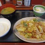 街かど屋 - 野菜炒め定食