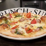 トリワイン ＰＩＫＯＳＨＨＨＵ - クリームミートピザ