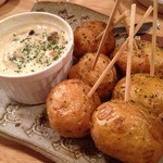 ニューメェイル - 揚げじゃが  きのこガーリッククリームソース