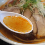 江南 - 江南特製チャーシュー麺のスープ