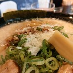 Ei Zou - えい蔵ラーメン￥780+特盛￥150