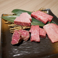 近江うし 焼肉 にくTATSU 青山本店 - 