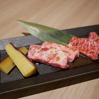 近江うし 焼肉 にくTATSU 青山本店 - 