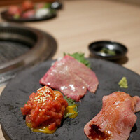 近江うし 焼肉 にくTATSU 青山本店 - 