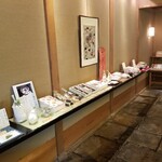 茶寮 宝泉 - ディスプレイ（京しぐれ・水ようかん 等）