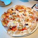 ポポラーレ - 国産ハーブソーセージと揚げナスのトマトソースピッツァ