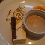 sandwich CLUB HOUSE - (2013.03.)珈琲プリンは固め。ゼラチンで調整している感じ。でも、デザートを少額の金額で食べられるのはうれしい＾＾