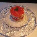 なだ万 - カニとトマトのサラダ