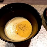 神戸炉釜工房 - 淡路島産玉葱と南瓜のスープ　丼で欲しい～