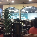 アデリータ - 201303　アデリータ　店内⇒（土曜の夜は・・・ファミリーが、たくさん(゜o゜)！