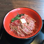 ハンバーグ＆ステーキ 黒毛和牛 腰塚 - ビフテキ丼