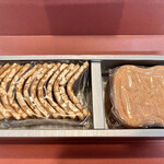 Taisha Senbei Shimosuwaten - 花生與蛋糕煎餅組合