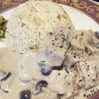 ゴドノフ東京 丸ビル店 - クリームチキン ストロガノフ