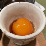 mass かまどのある家 酒をよぶ食卓 - 卵黄の醤油漬け(100円)