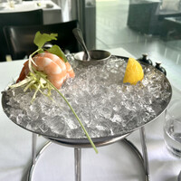 RUBY JACK'S SEAFOOD & STEAK - 天使の海老のポーチ氷盛り カクテルソース