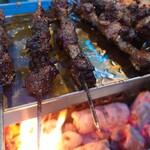 羊不同烤小串 - 焼きあがったものをここに置いとくと、なかなか冷めない