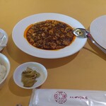 赤坂 四川飯店 - 麻婆、卵炒め、ふかひれスープ