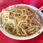 ラーメン二郎 三田本店 - 天地返しにも握力とコツが必要なんだぜ