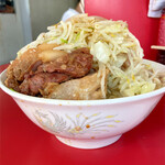 ラーメン二郎 三田本店 - ★小豚野菜の凛々しい横顔★